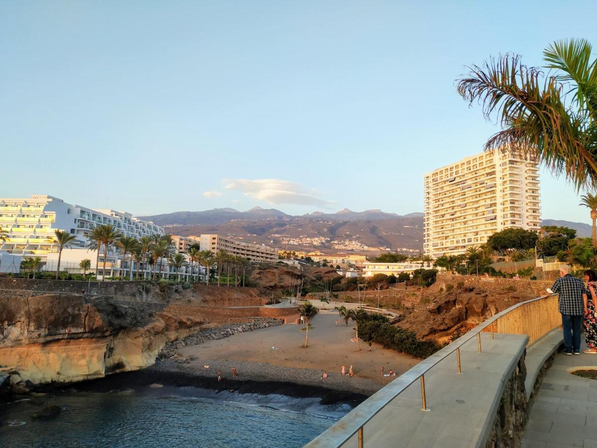 Adeje300, Playa Paraiso Exterior foto