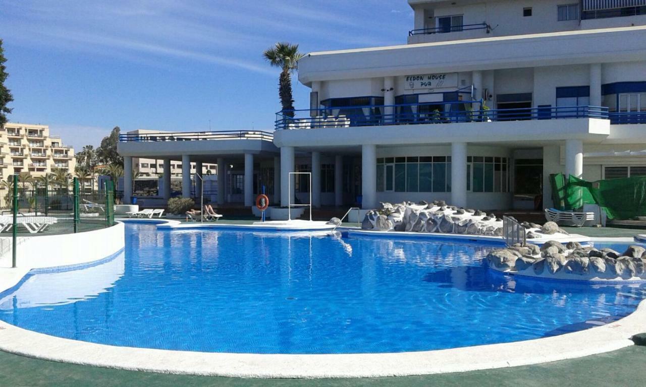 Adeje300, Playa Paraiso Exterior foto