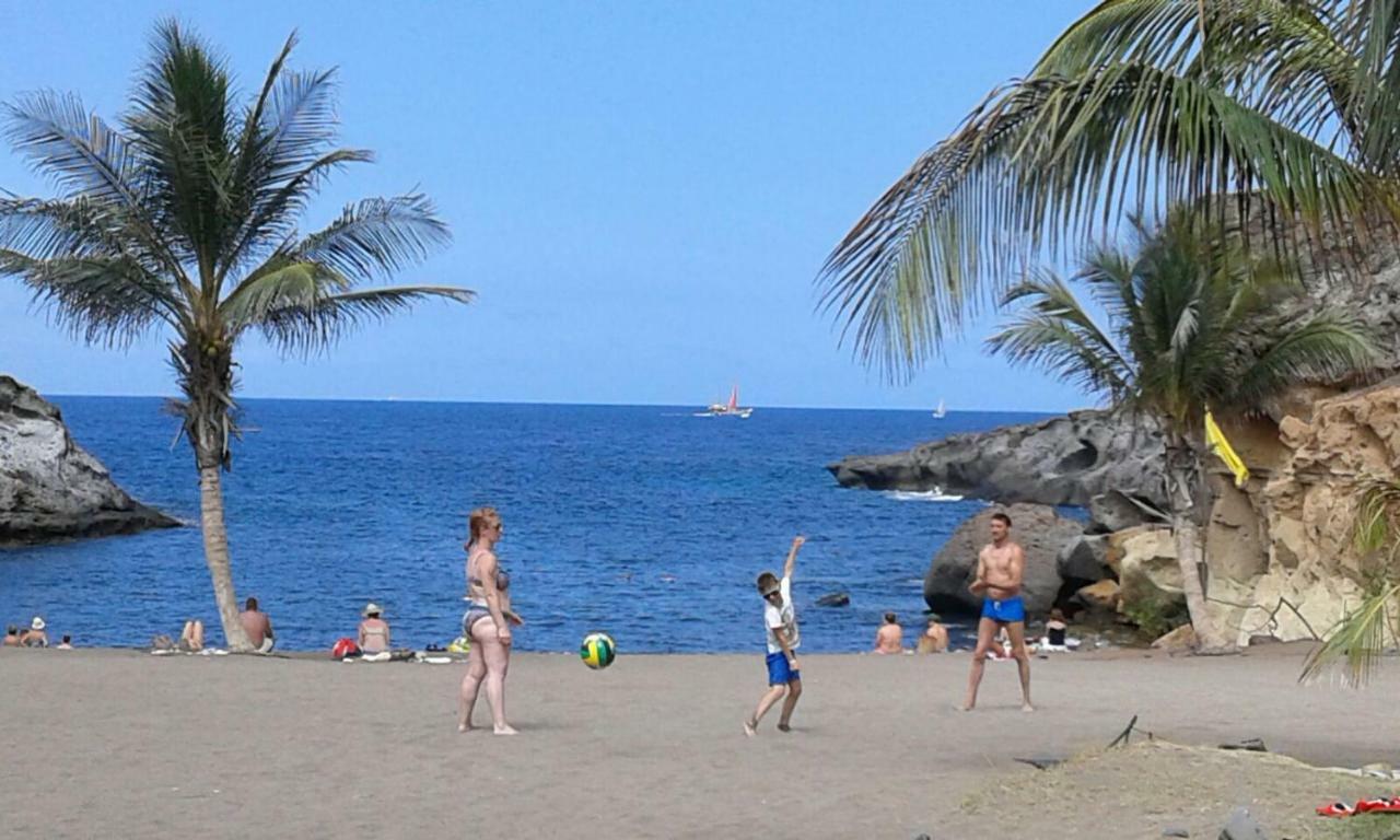 Adeje300, Playa Paraiso Exterior foto