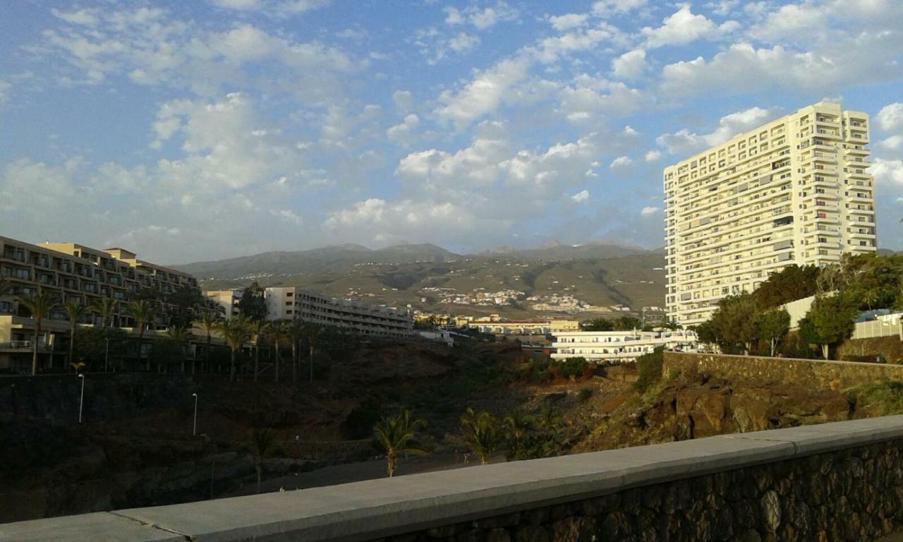 Adeje300, Playa Paraiso Exterior foto